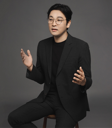 Bell (Jongwoong) Kim, CEO, i-ESG