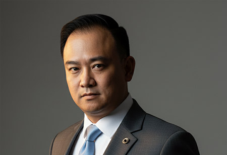 Phiphat Khanonwet, Vice President Information Technology, ONYX Hospitality Group | CIO Review APAC